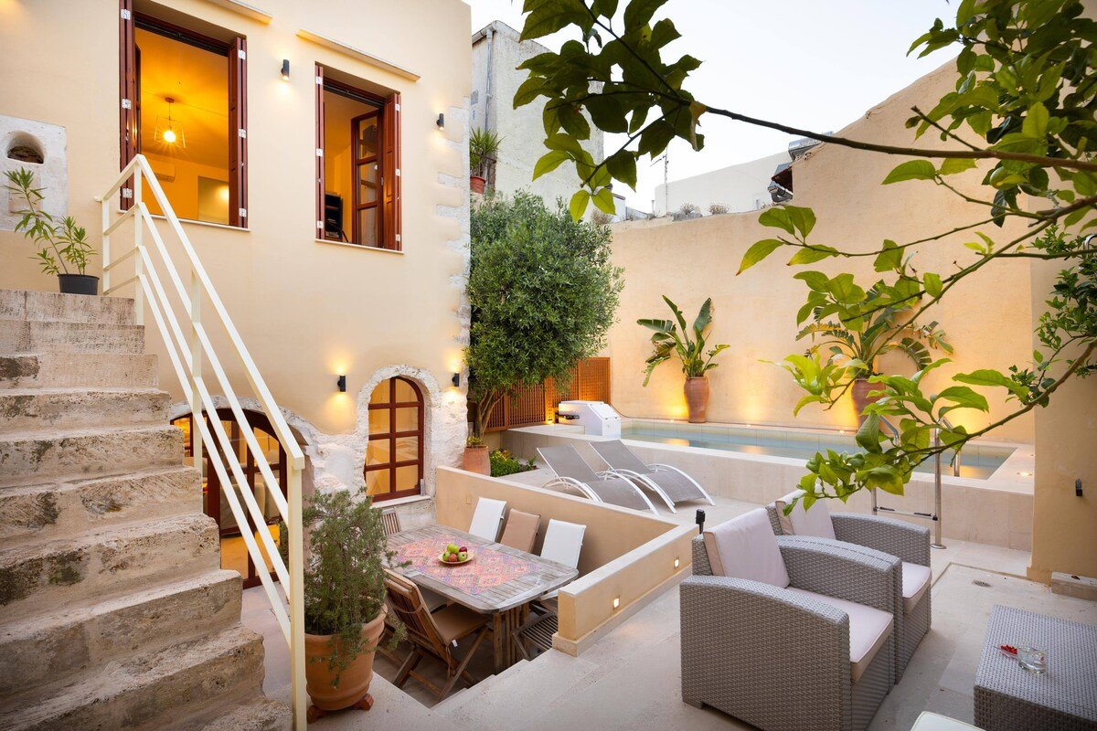 Villa in Rethymno Old Town w/Private Pool & BBQ gallery image 3