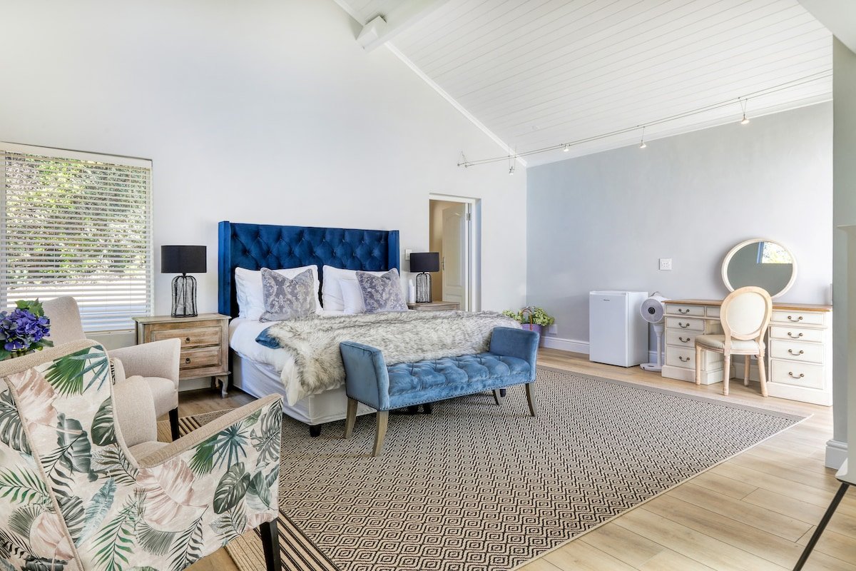 Chateau Gantouw – Constantia gallery image 4