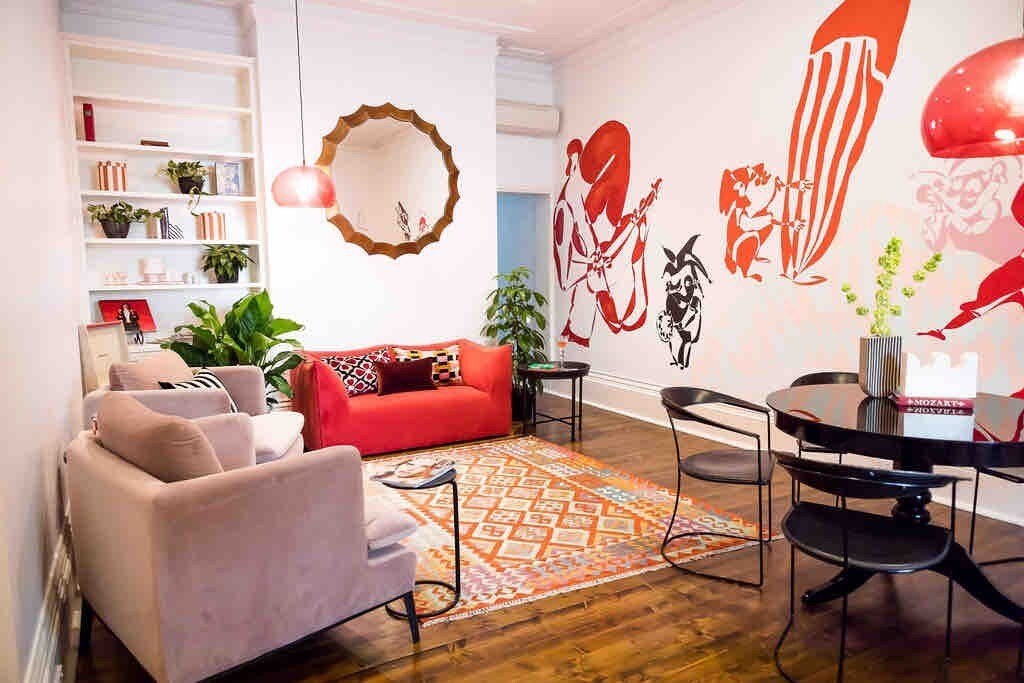 ‘The Empress’ Artistically curated for a Queen. gallery image 4