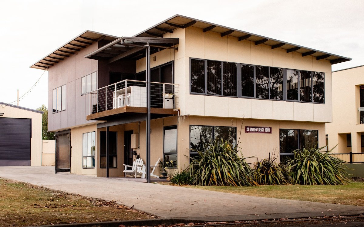 Binalong Bay Beach House gallery image 2