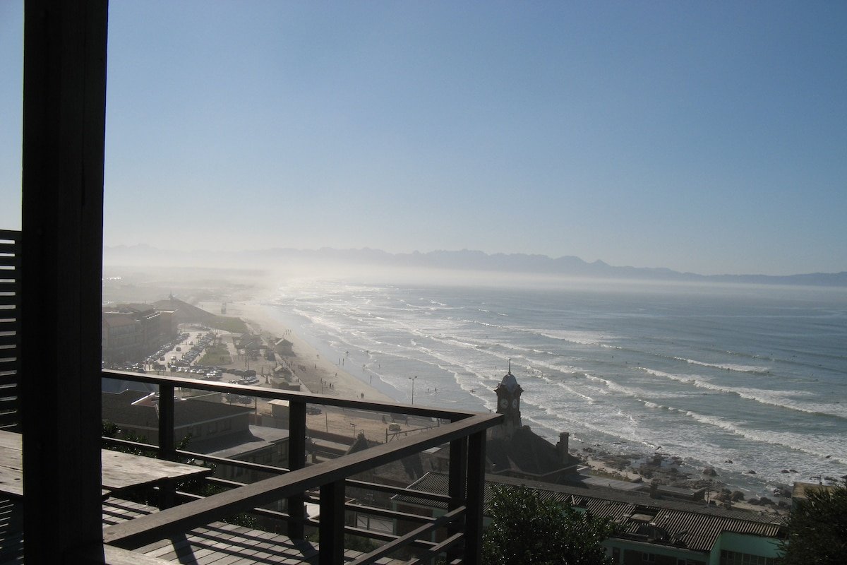 House has sea views from every room gallery image 4