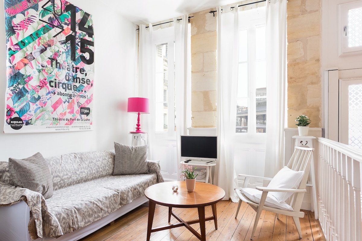 Stone house in the most trendy place in Bordeaux gallery image 3