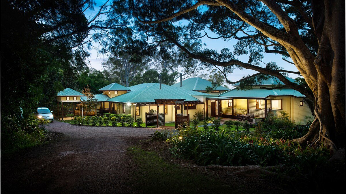 Woody Grove Retreat – The Lodge and Annex gallery image 4