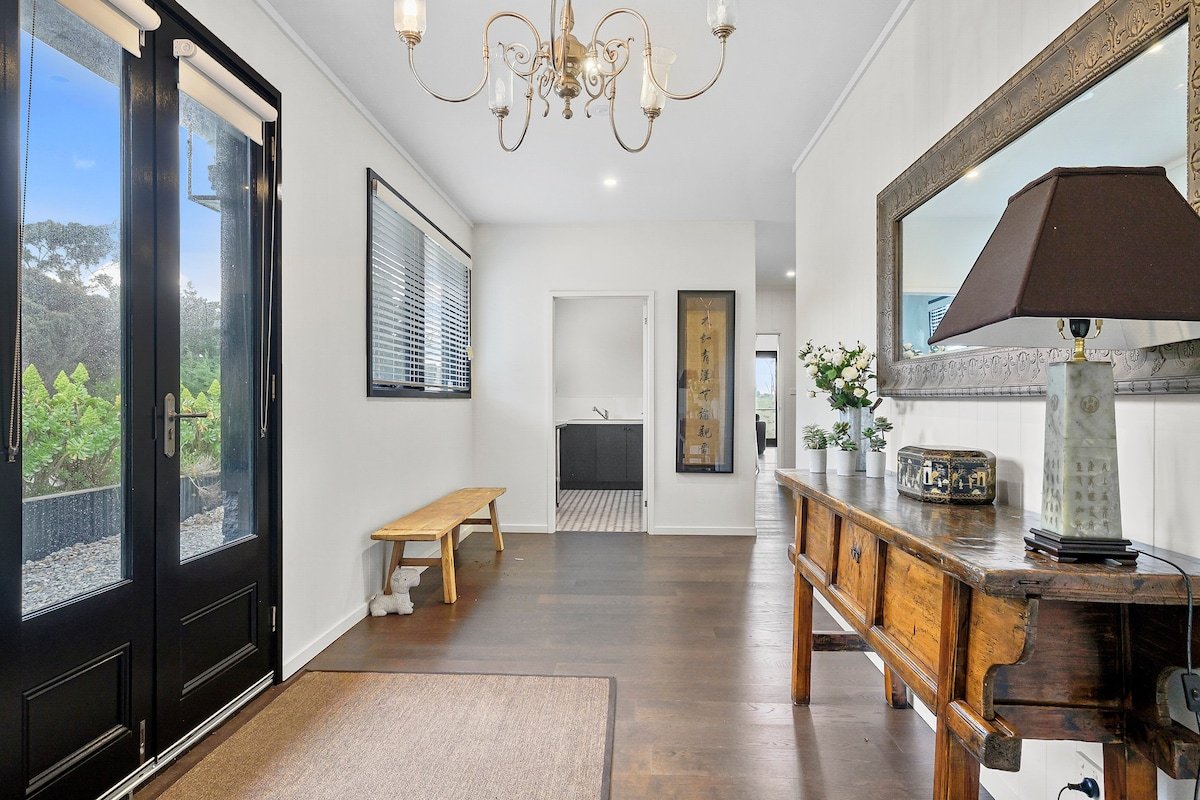 Hamptons on the Bay – Luxe gallery image 3