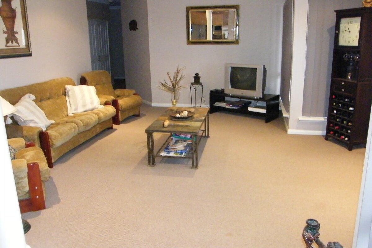 Mountain Park 50 acres+views+river+spa+sleeps 12 gallery image 5