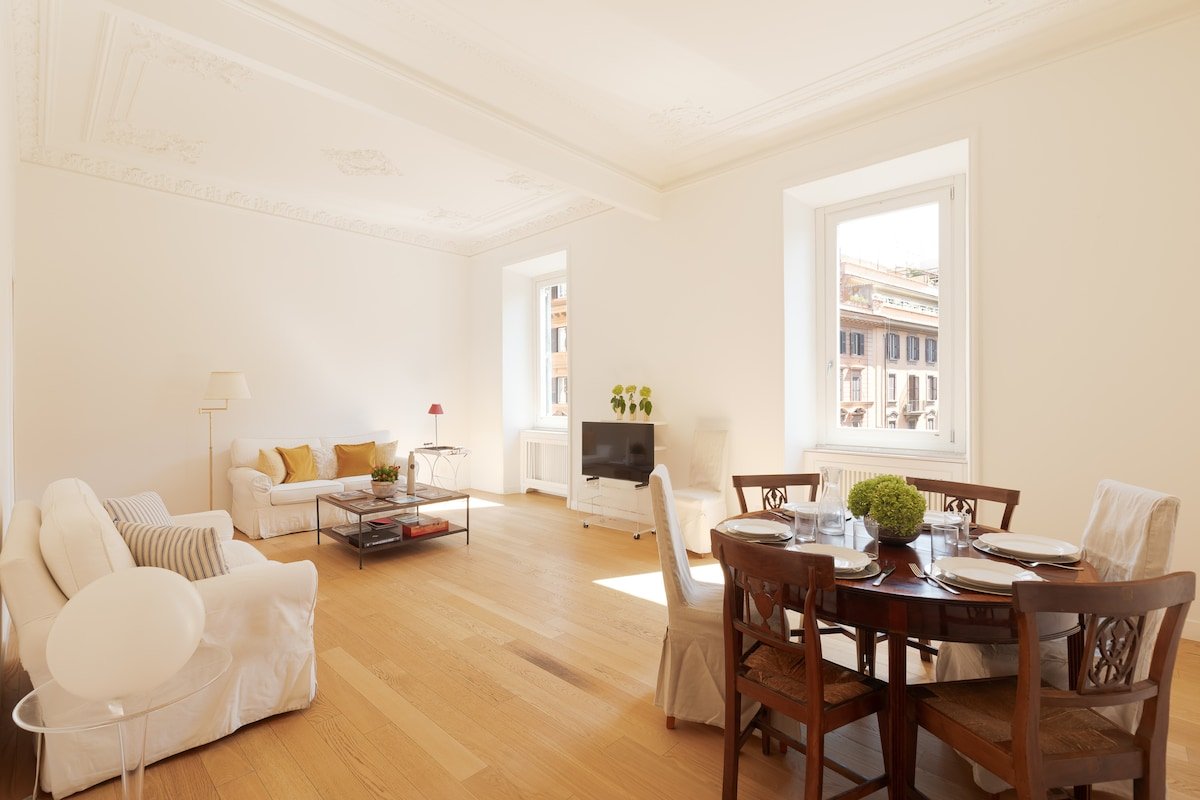 Properzio bright & elegant apartment 3 bedrooms gallery image 2