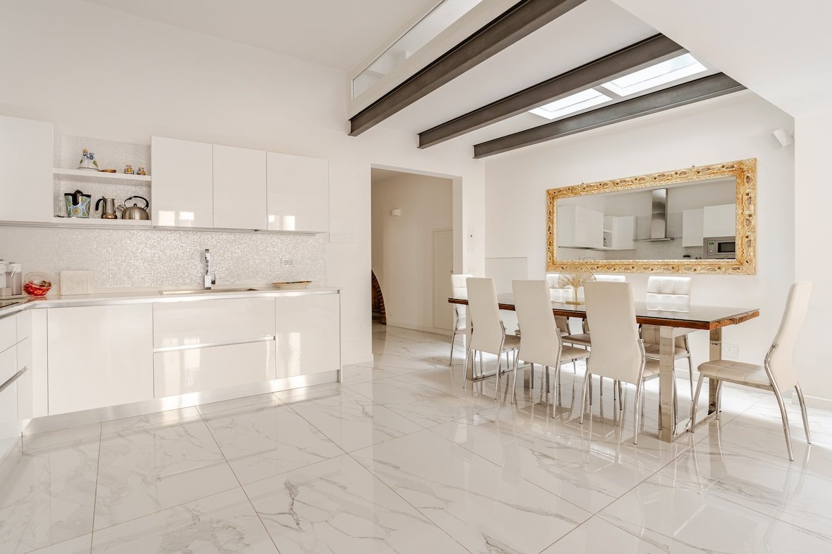 Gorgeous Florence Gem + Private Rooftop Access gallery image 3