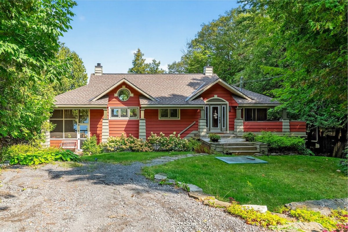 Waterfront Retreat Sauna Hot Tub Kayak Canoe Fish gallery image 5