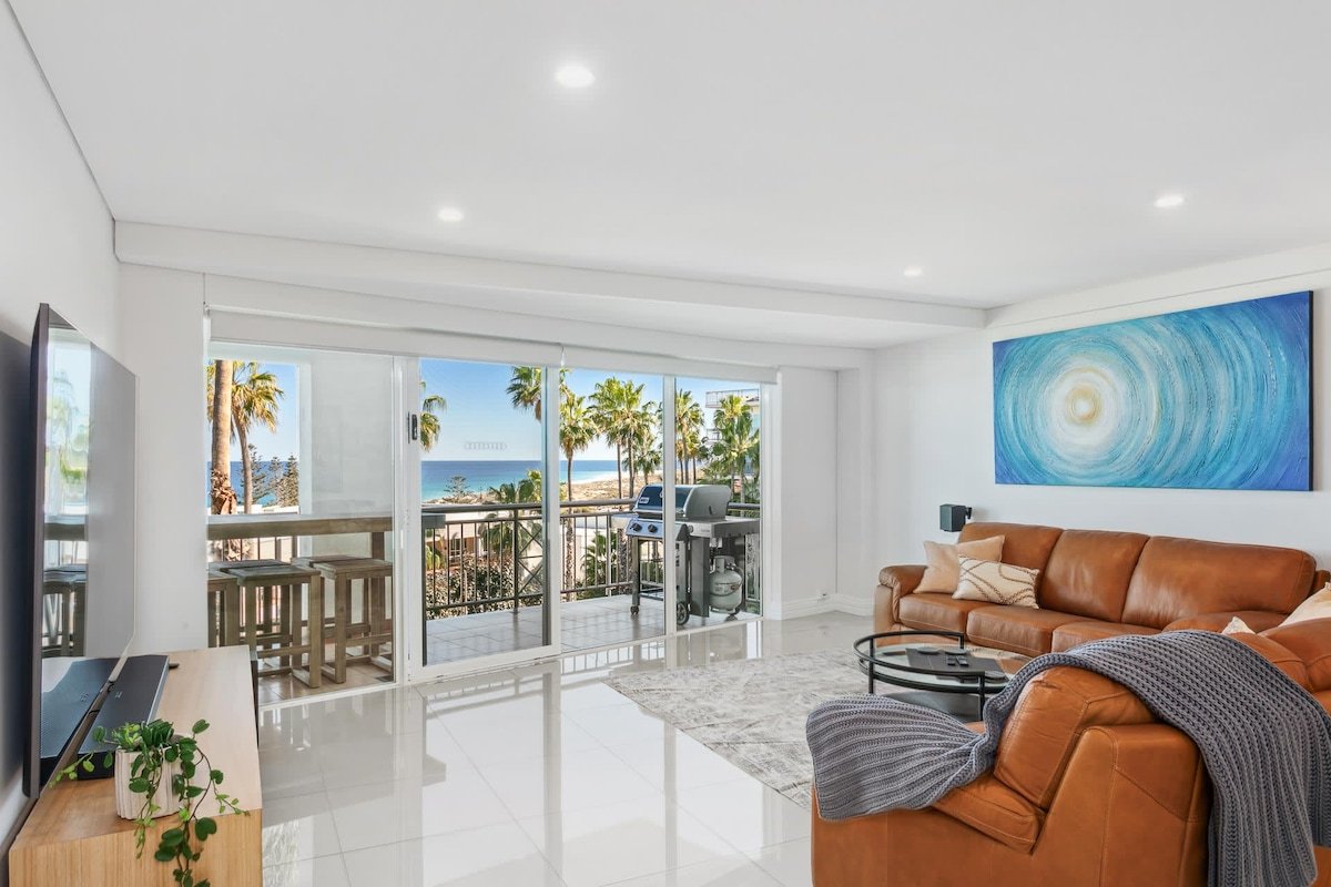 Apartment M409 – High-end Luxury awaits gallery image 3