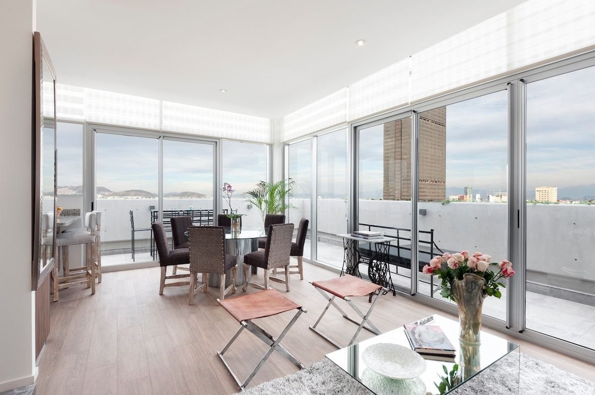 Spectacular Panoramic PH Experience, Polanco 3BD gallery image 2