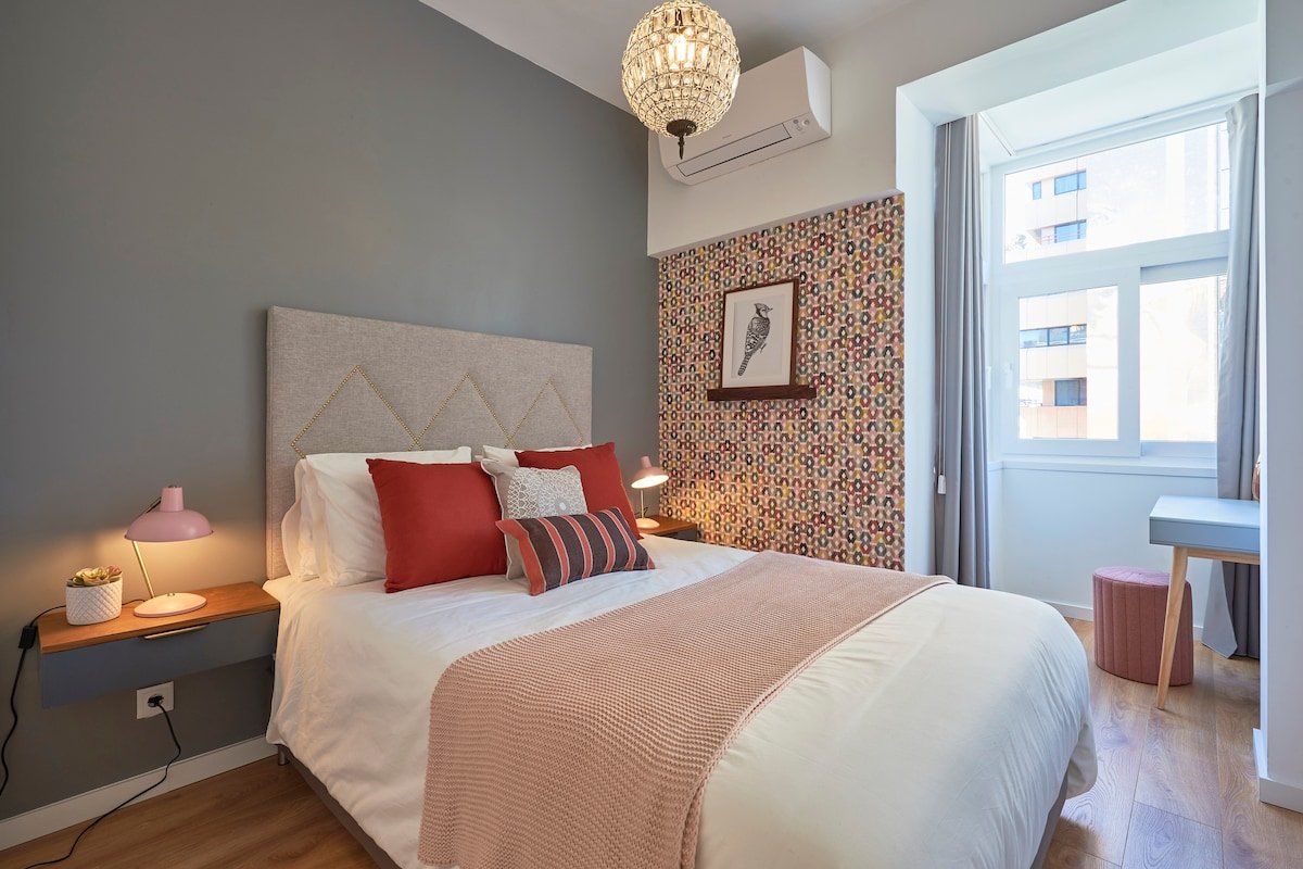 Relax in Luxury & Renovated Apartmnt in the Center gallery image 5