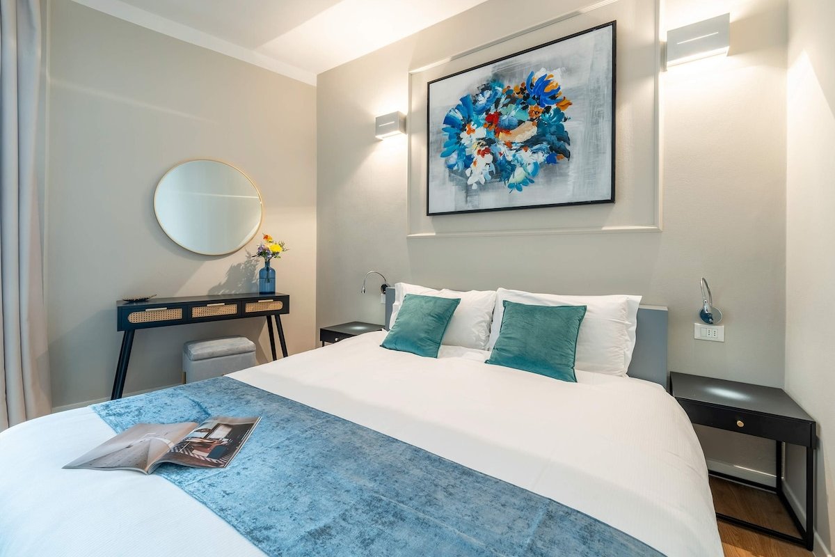 Bright 3BD Apartment near Santa Croce.Teatro Verdi gallery image 3