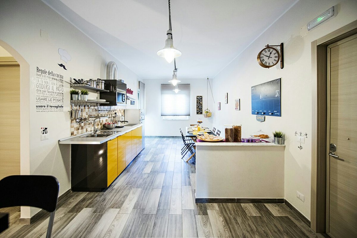 Capodimonte Apartment-300mt Subway – Parking