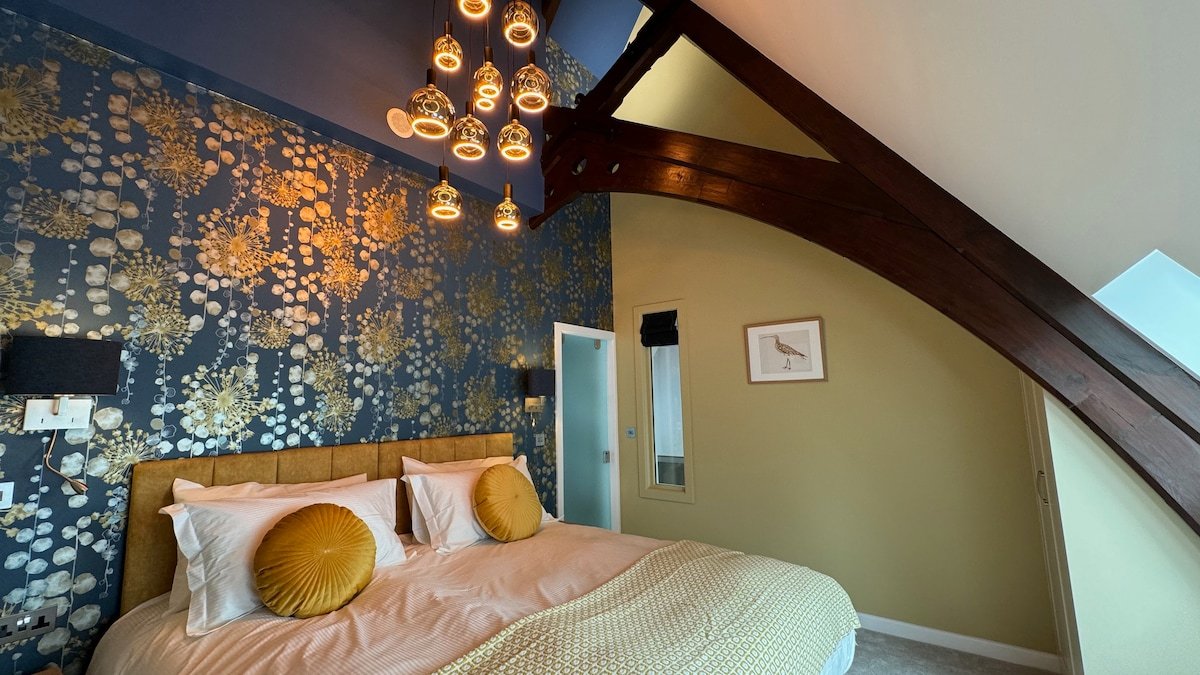 Warksburn Old Church: Style & Sustainability gallery image 2