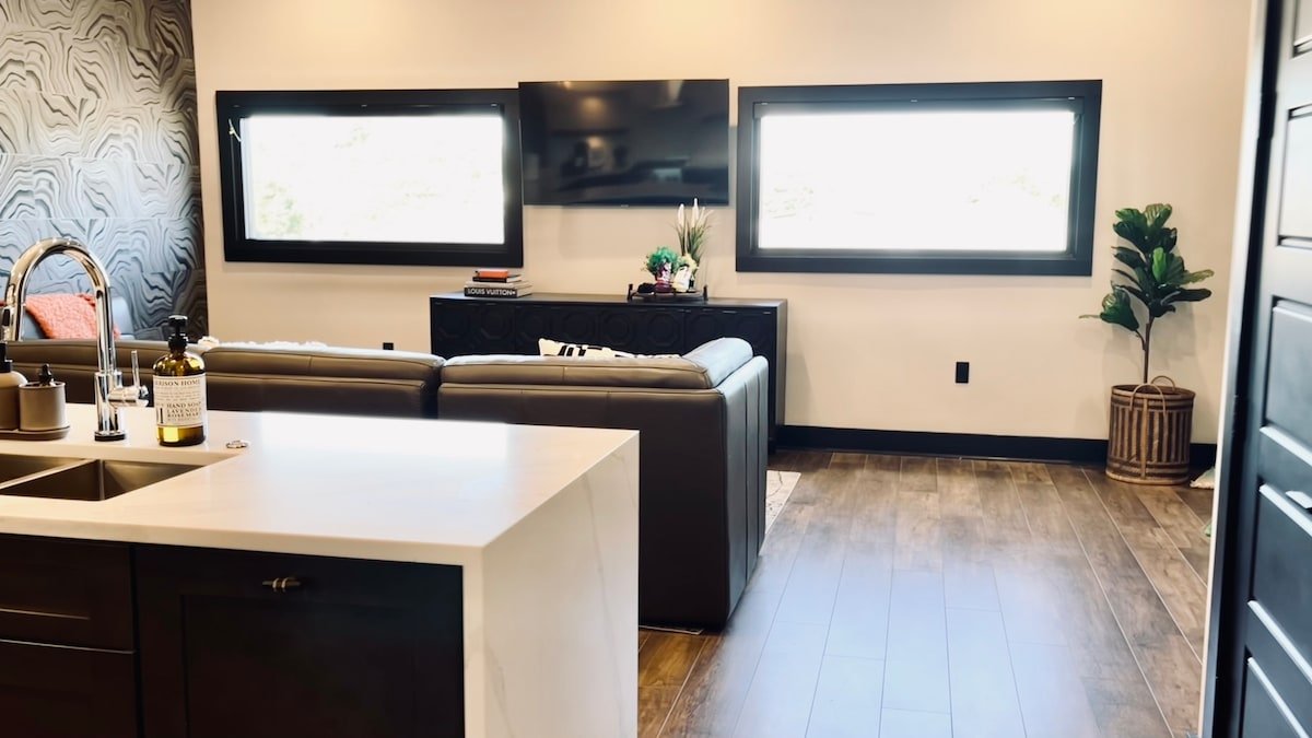 The Boulevard (Midtown Algiers) gallery image 5