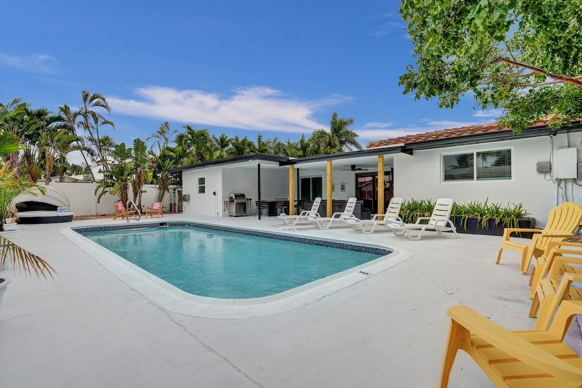 Walk to Beach | Pompano Pool Oasis gallery image 5