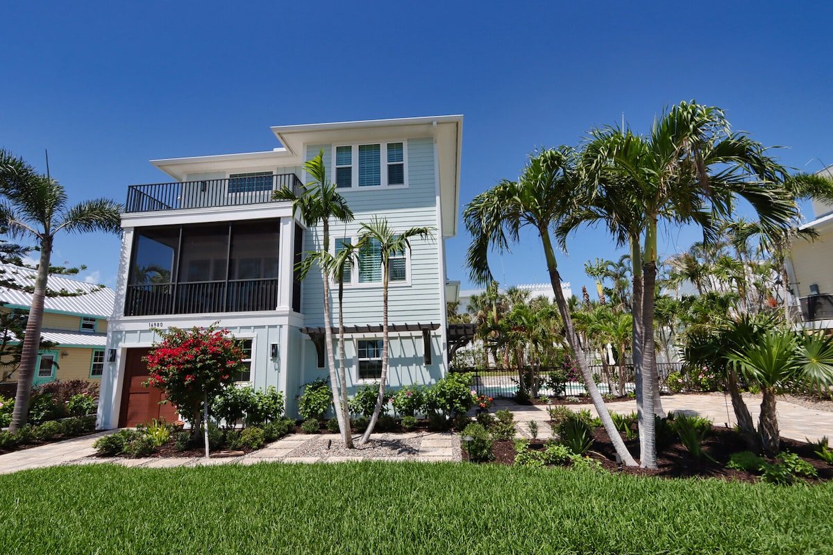 Into The Mystic – Beautiful Remodeled Home