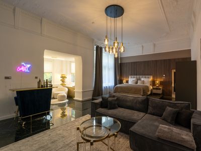 Ku’damm: Stilvoller 160 qm Altbau für 9 Personen