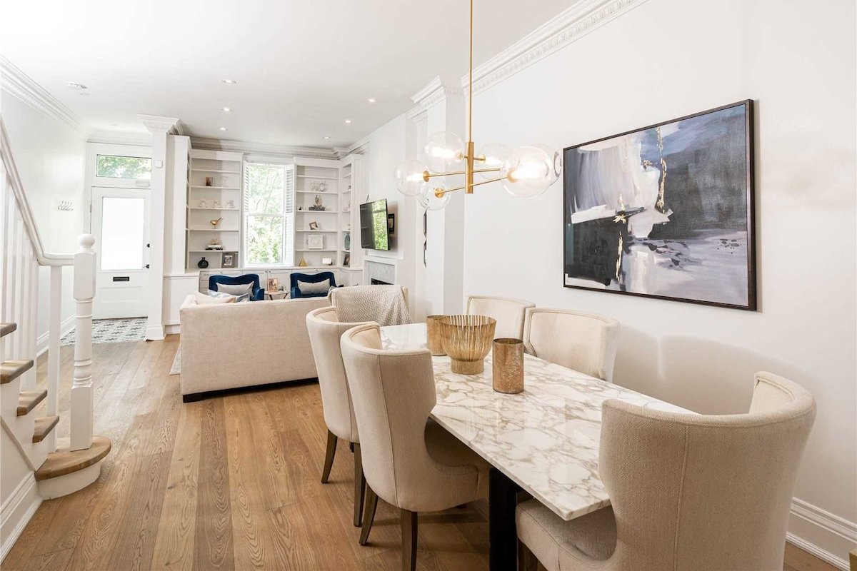 Stunning Yorkville Townhome Backing onto Park gallery image 5