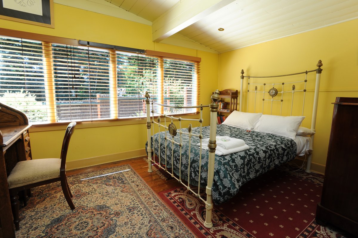 3 bedroom period home in village