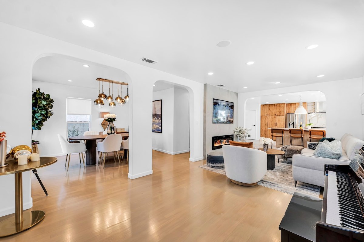 Belmont Shore Luxury Villa gallery image 5