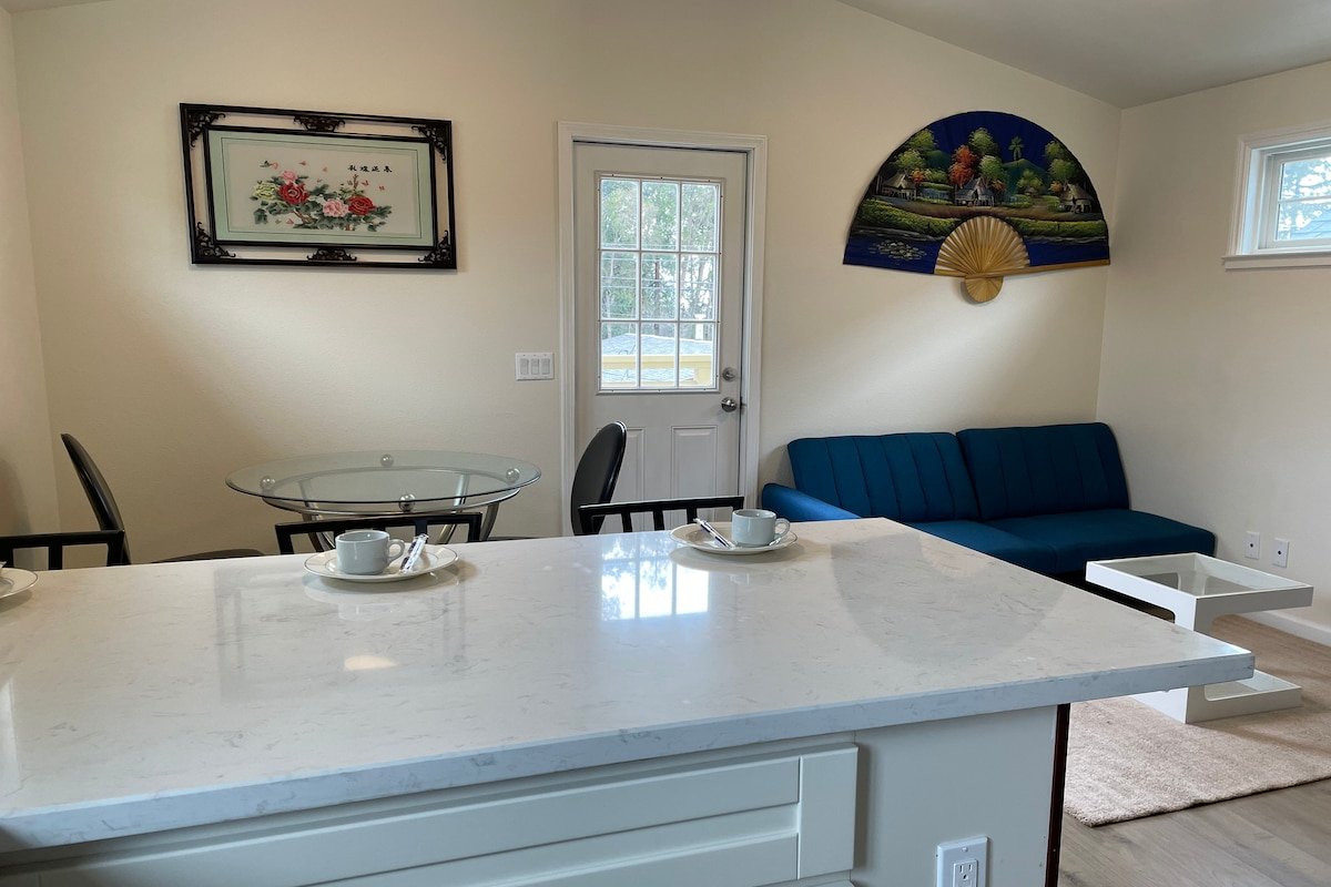 Central location! 2House 9bd5ba fit 18people gallery image 3