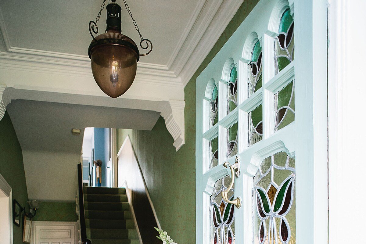 Large LuxuryArchitect Designed House, Sleeps – 15 gallery image 4