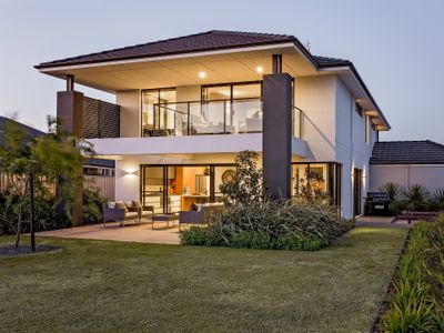 Front 9—A Luxury Golf Lovers Getaway