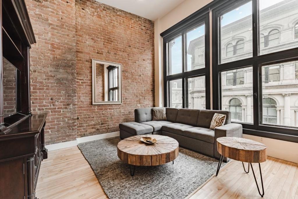 Elegant 3 bedroom apartment in Old Port-3