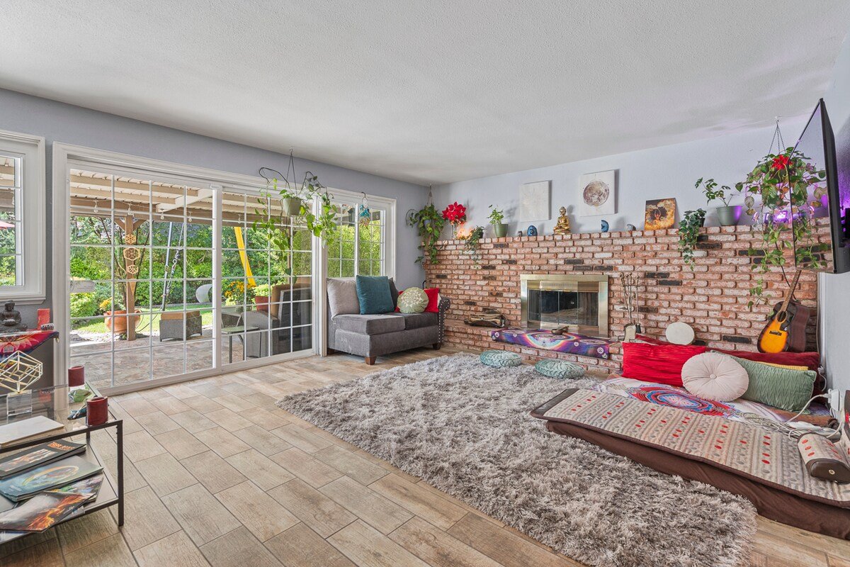 Vegas Sanctuary: Pool/Sauna/Garden Near Strip gallery image 5