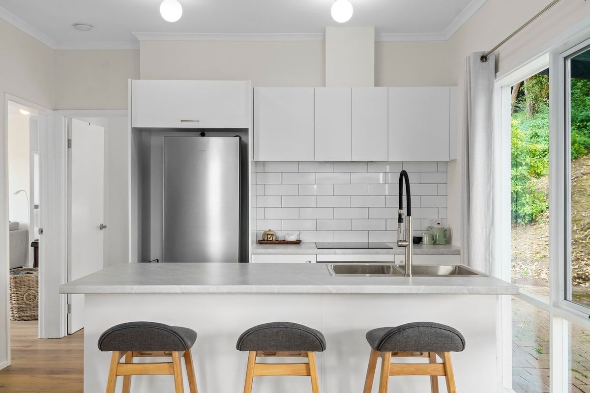 Attunga – Renovated beach house on Morley Avenue gallery image 3