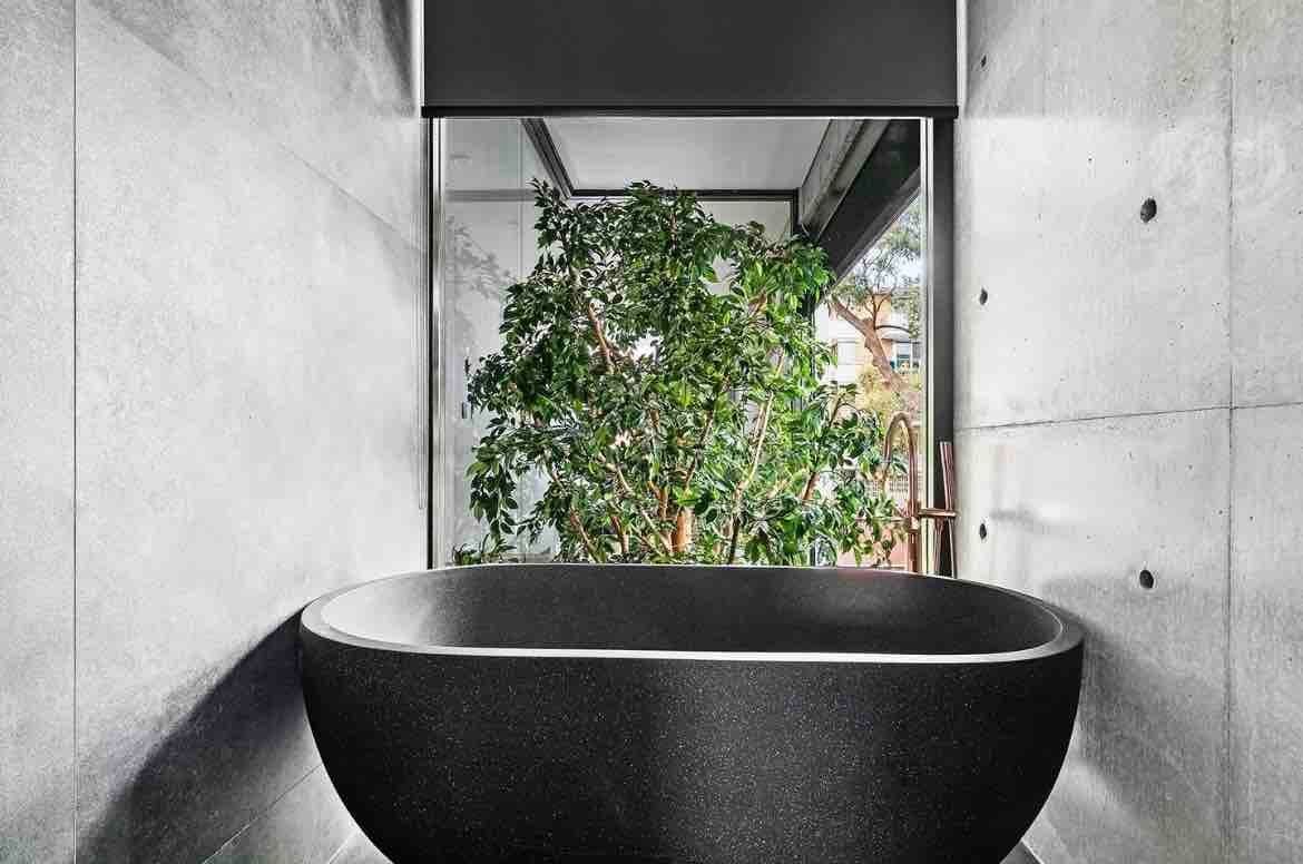 Bondi Beach Arc Masterpiece Home gallery image 3