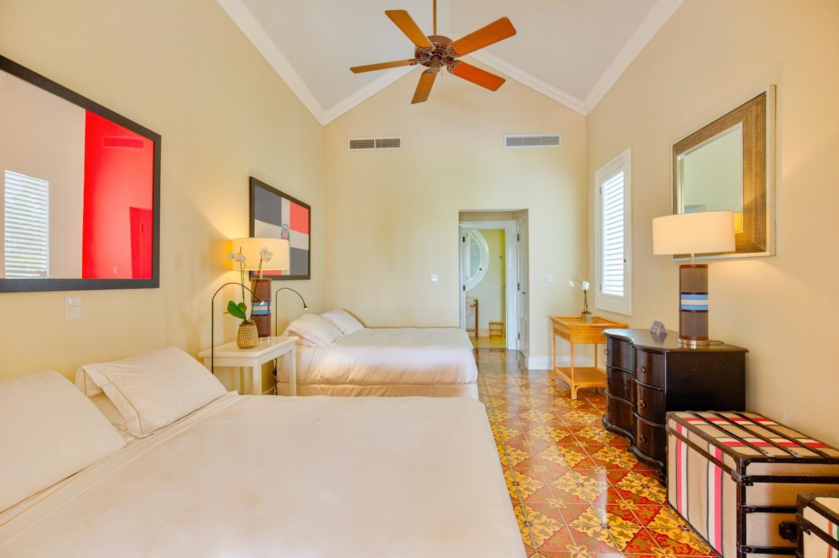 Villa Atalaya – Beautiful Villa with Large Garden gallery image 2