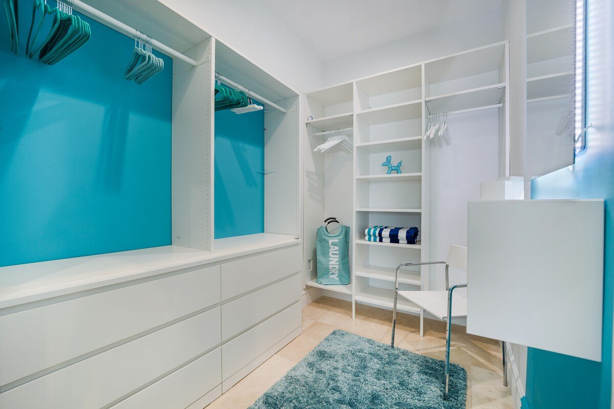 Bayfront Villa Heated Pool Amazing Views and Beach gallery image 5