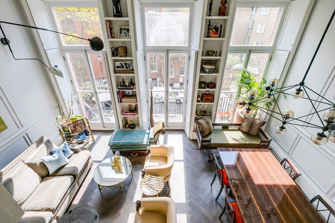 Stunning Two Bedroom Kensington/ Earl’s Court Flat gallery image 3