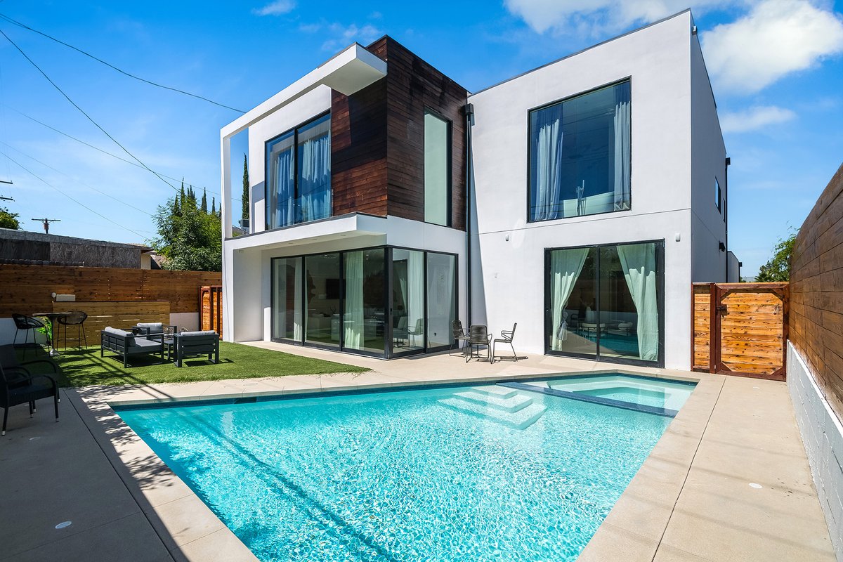 The Modern Serenity Retreat