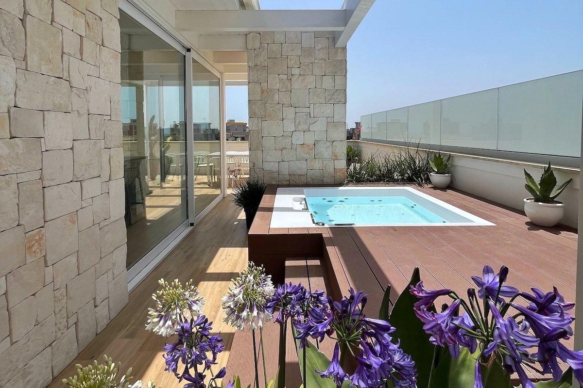 Skygarden rooftop gallery image 3