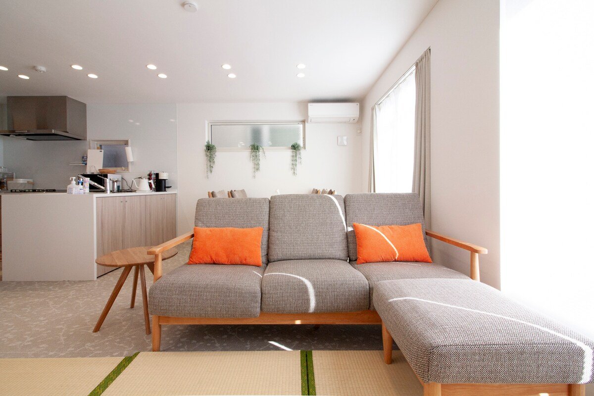 Family Retreat | 4 Bedrooms | Shinjuku 4 Mins gallery image 3