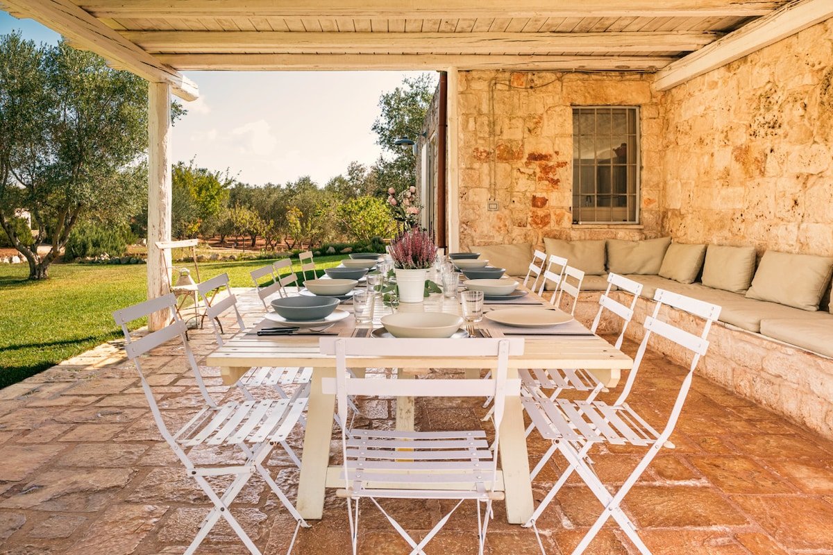 HelloAPULIA Trulli with Private Pool, Pet Friendly gallery image 4