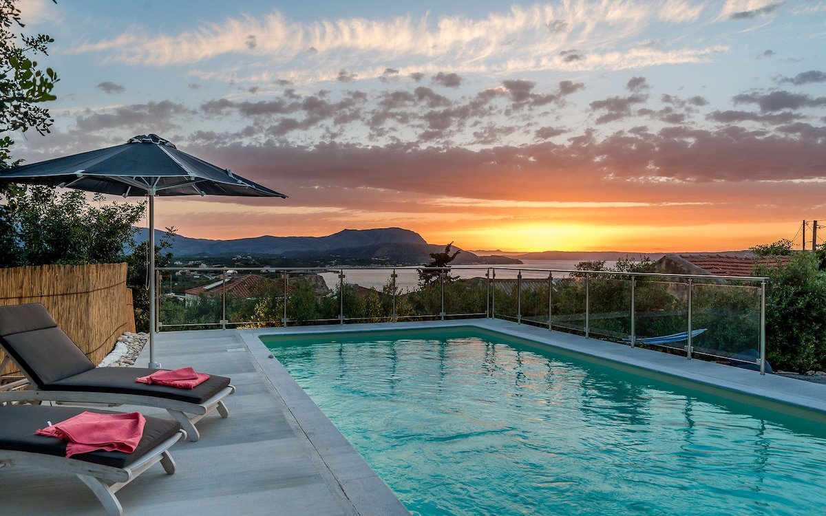 Amazing Sunset and Sea view Villa Myrina gallery image 2