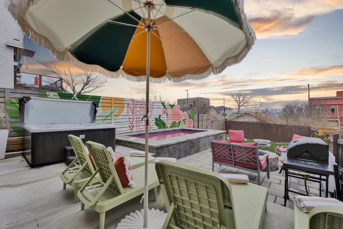 Nashville Mega House! Pool, Hot Tub, Sleeps 20 gallery image 5