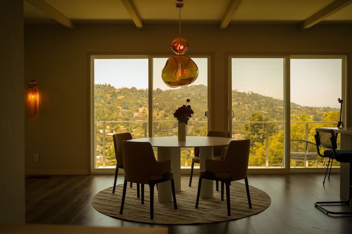 “Hollywood Hills Escape: Designer 4BR w/ Views gallery image 2