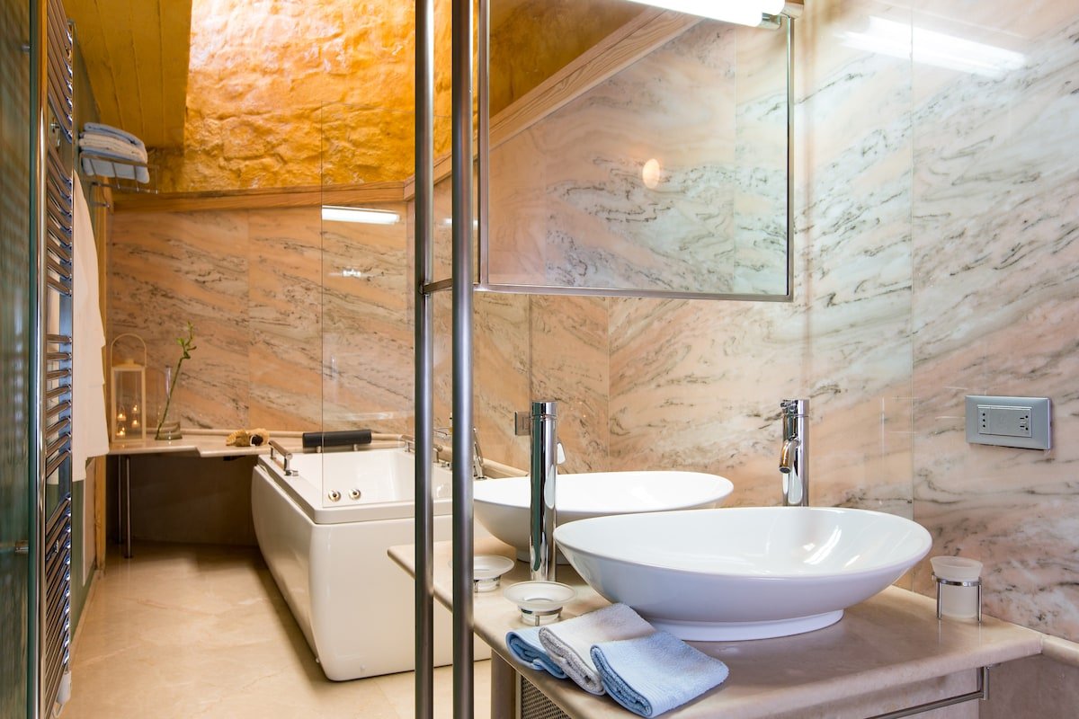 Ravdoucha Epavlis Eleni gallery image 3