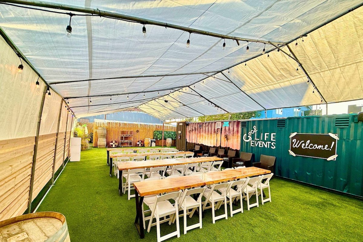 Tropical 11BR Getaway + Yard for 40 Guests 3-Units gallery image 3