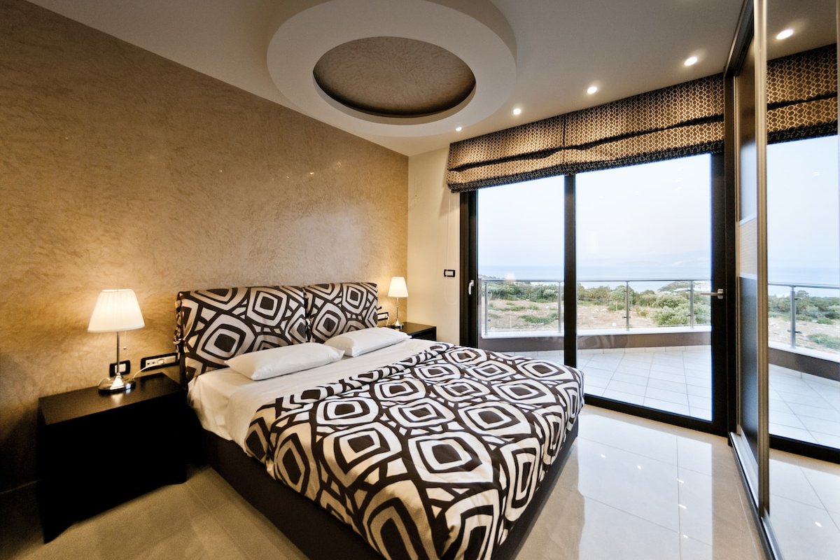 Villa Theano & Villa St Nicolas gallery image 4