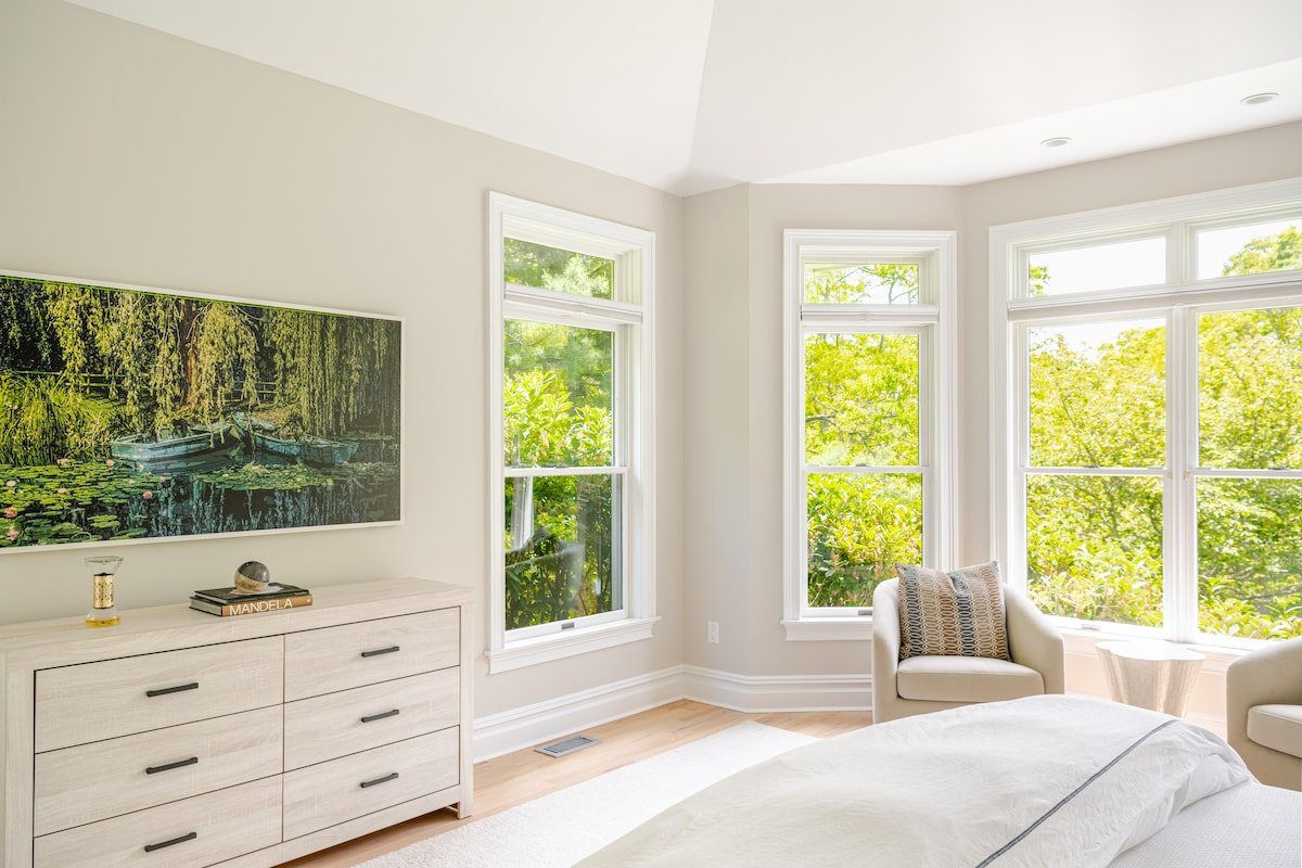 Luxe Southampton Estate – Minutes to Village gallery image 3