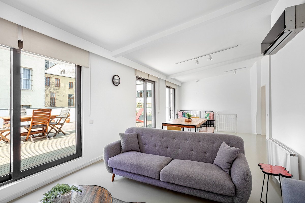 Duplex Two Bedroom with Terrace in Galata (A22) gallery image 3
