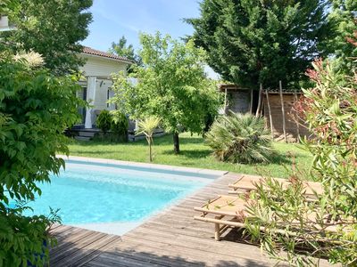 Large air-cond. villa with lodge, pool and jacuzzi
