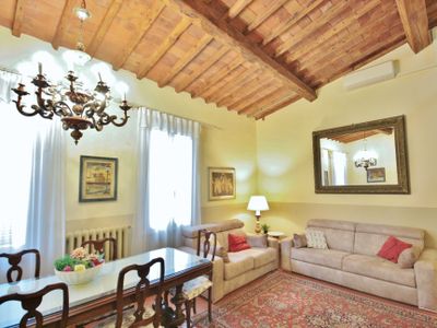 X-large apartment in the hearth of Florence!