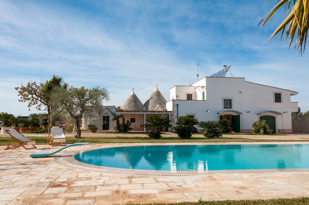 Trulli with Private Pool in Puglia for 8 people gallery image 2